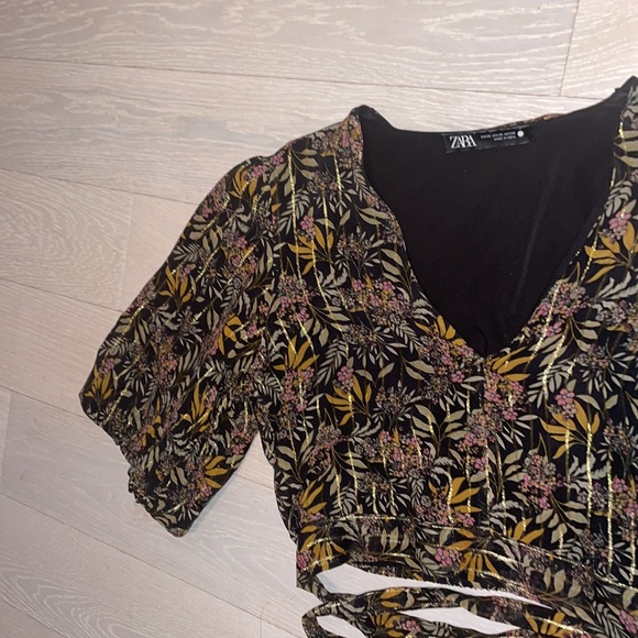 Zara Top & Skirt Set - Picture 5 of 7